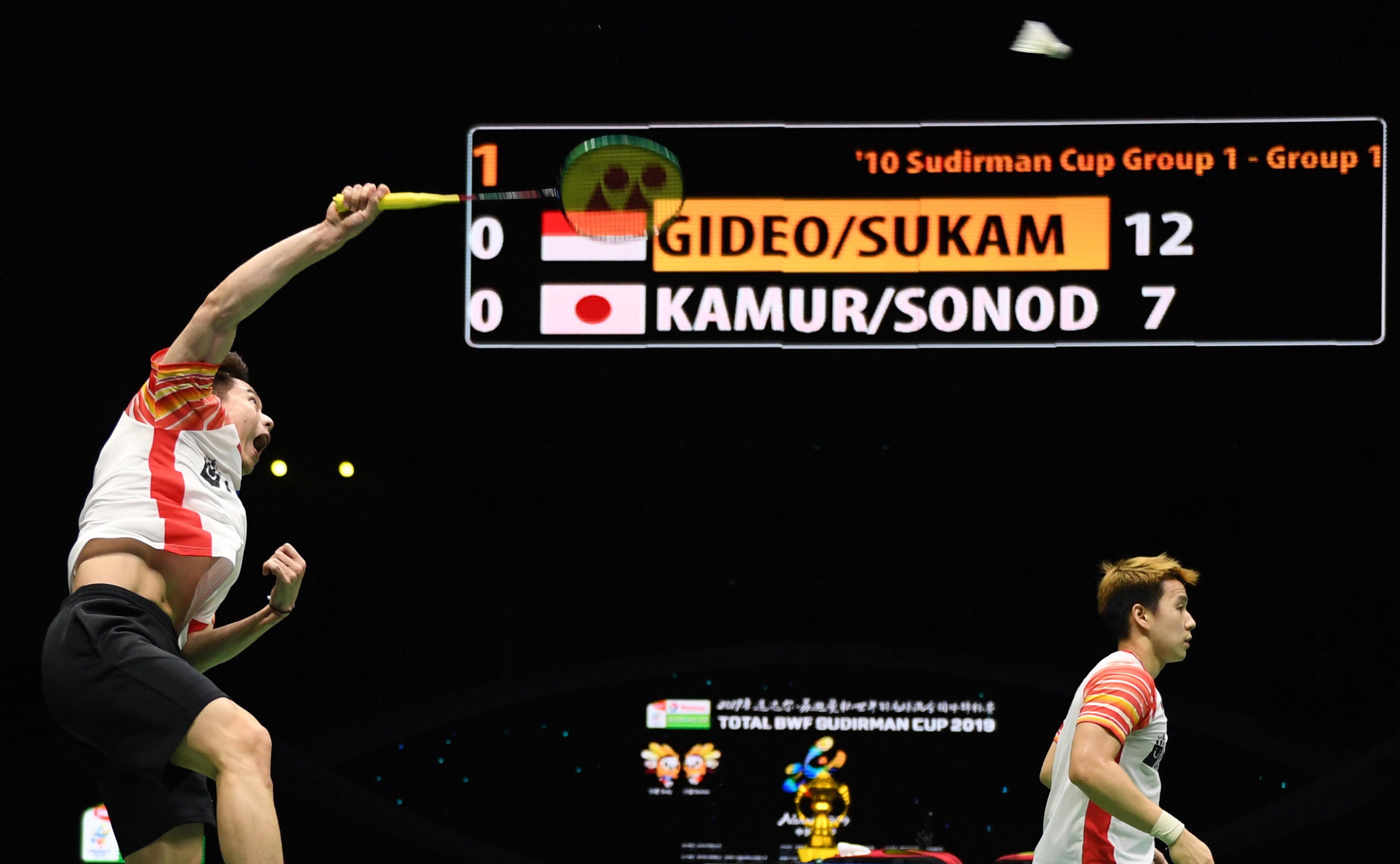 爱游戏APP-印度队完胜日本队，黄鸭组合关键制胜