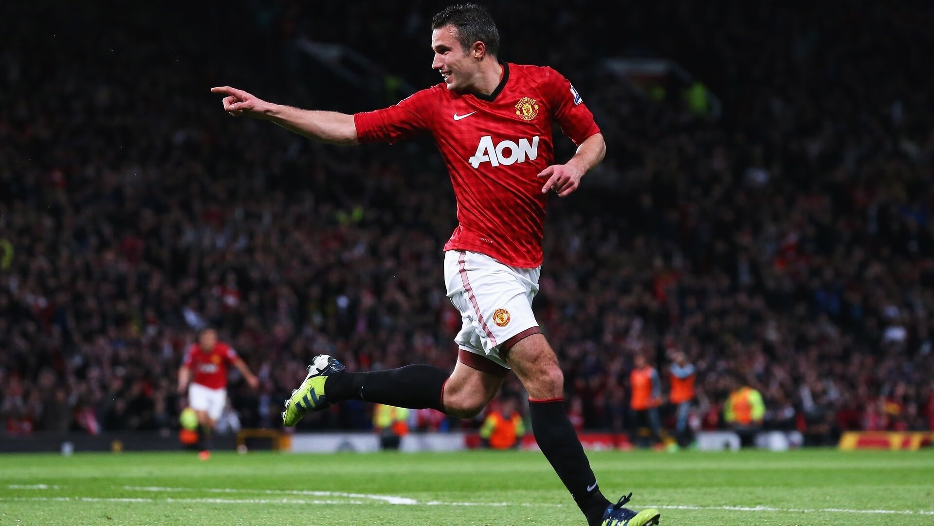 爱游戏体育-马丁内利魔幻舞步撕裂埃及防线,曼联加时鏖战诠释红魔不死魂